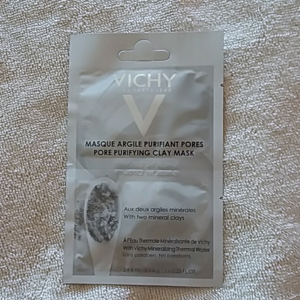 Vichy purifying clay mask